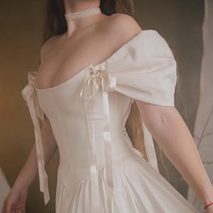 ルネッサンスのウェディングドレス、中世のリネンドレス、ヴィンテージのブライダルガウン、妖精のマキシドレス