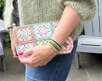 pochette au crochet tendance | sac de maquillage | plumier