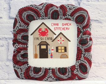 Red Black White Circles Grime Guard Q-Snap, Nurge or Round Hoop Cover For Cross Stitch and Needlework