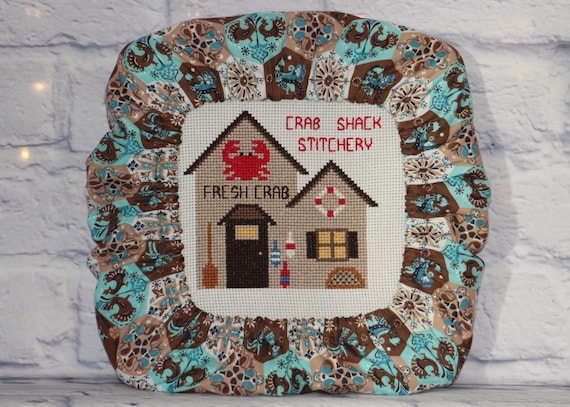 Retro Folk Bird Floral Grime Guard - Q-Snap, Nurge, Round Hoop Cover - Cross Stitch, Needlework