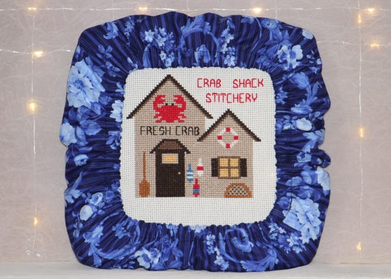 Blue Floral Stripe Grime Guard Q-Snap, Nurge, Round Hoop Cover For Cross Stitch, Needlework