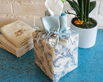 Tissue box cover with frill, 'Shimmery linen'