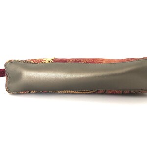 Medium size cosmetic bag, Medium size toiletry bag 'Victoria and Albert' image 7