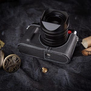 Custodia in pelle premium epsum per Leica Q3