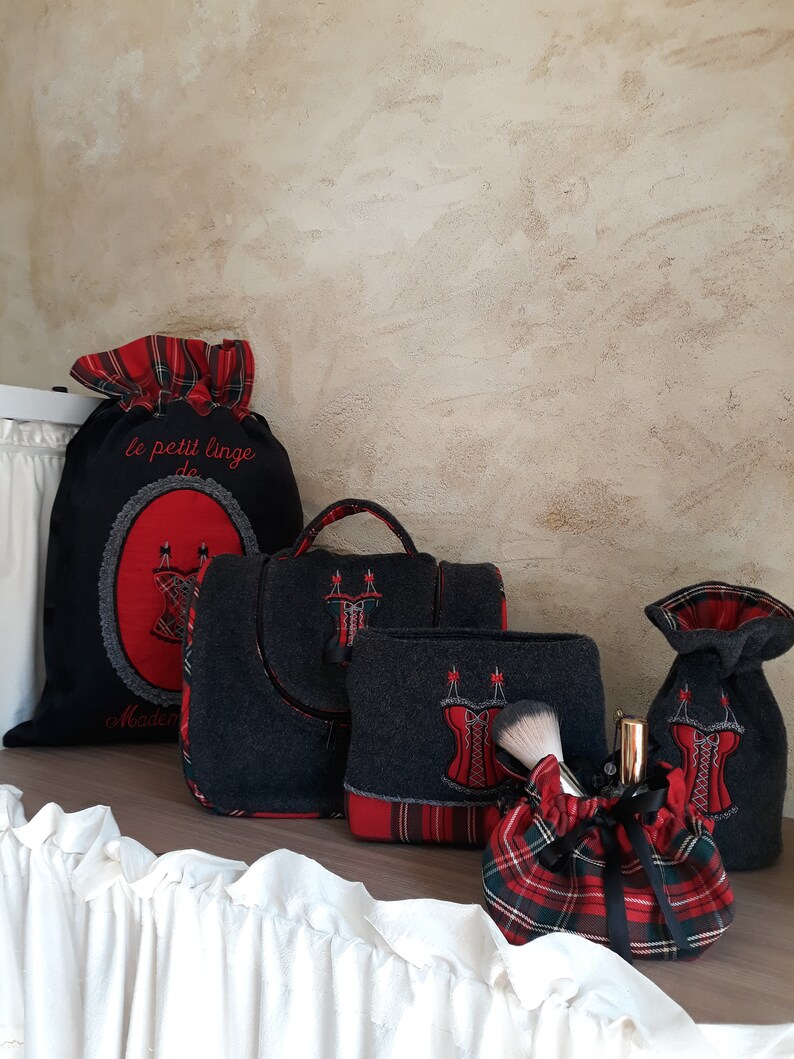 Corset Tartan pouch