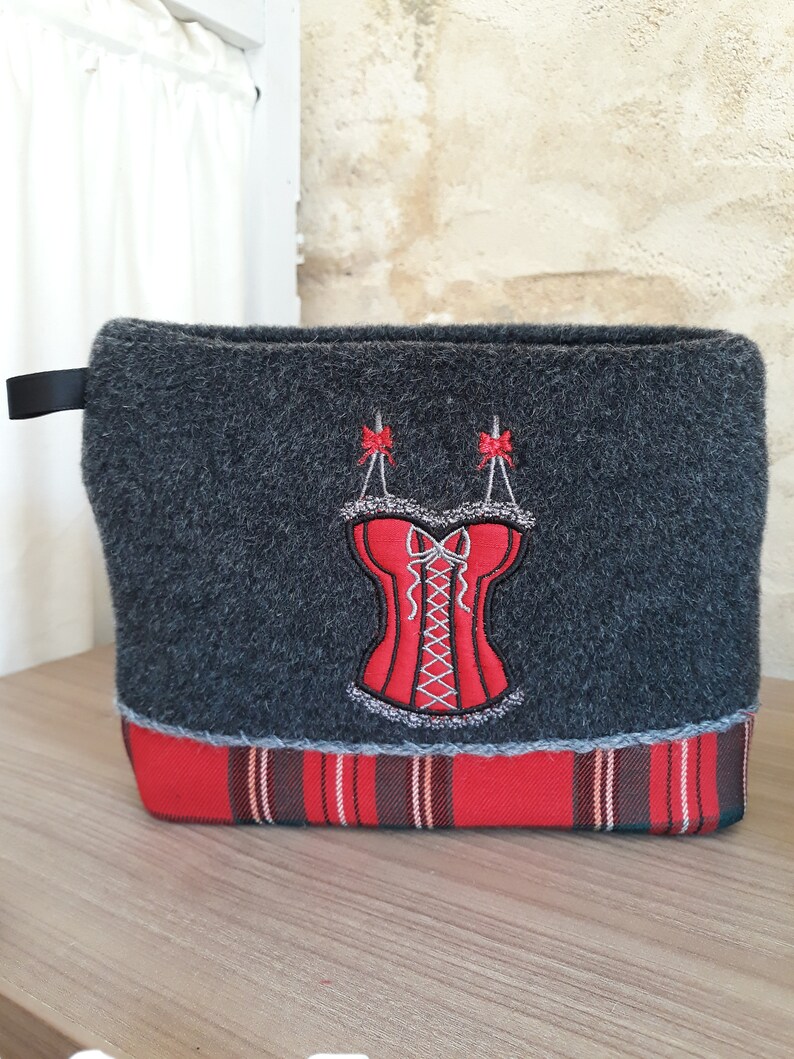 Corset Tartan pouch