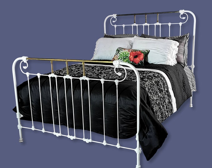 Queen Antique Cast Iron and Brass Bed Antique Iron Bed Etsy Canada