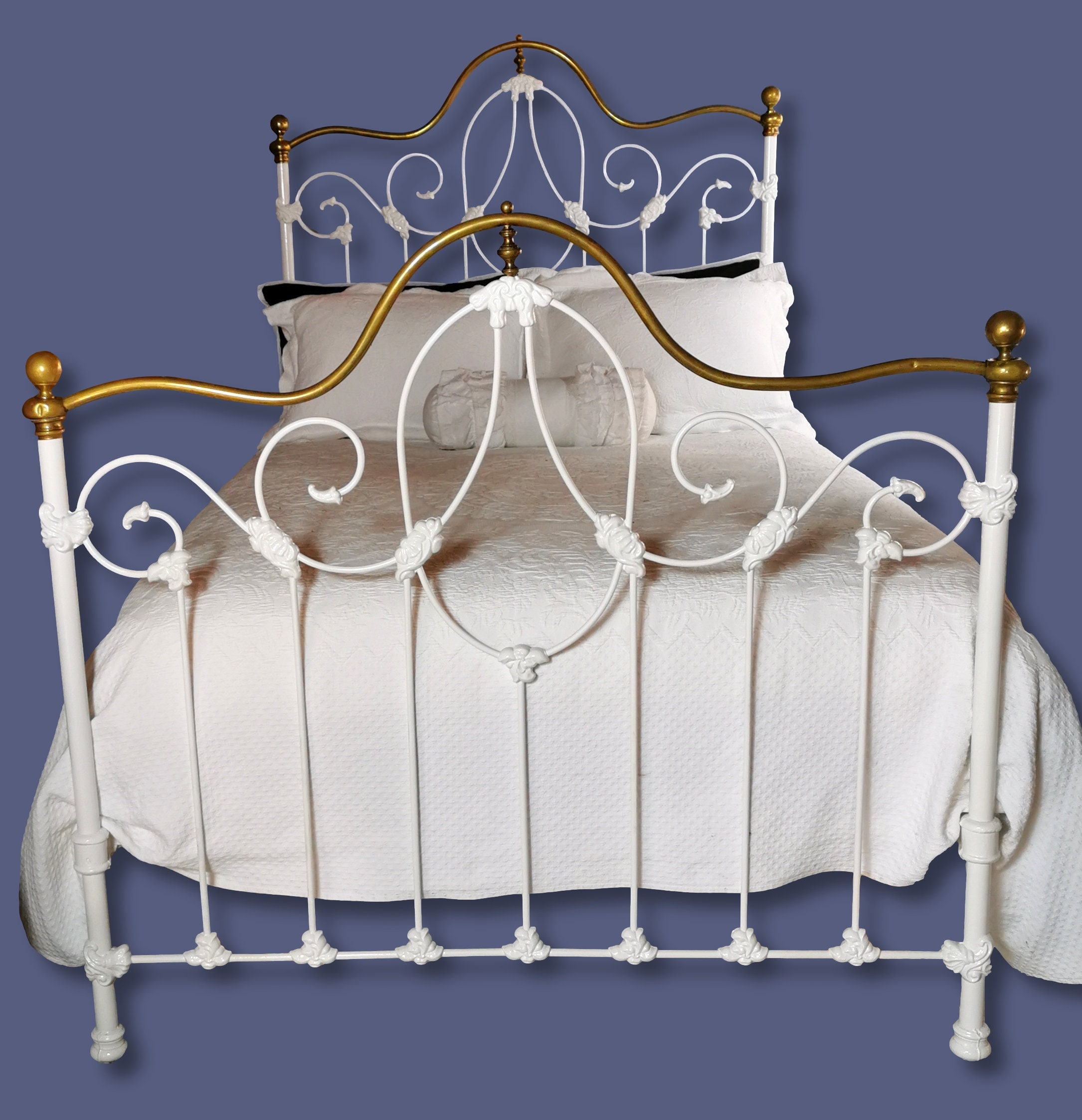 6ft Victorian Brass & Iron Bedstead – Ref. 9723B72 - Bed Bazaar