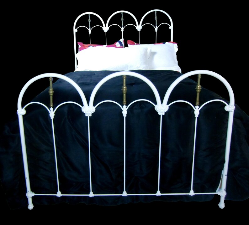 Full Antique Cast Iron Bed, Double Size Antique Cast Iron Bed, Wrought