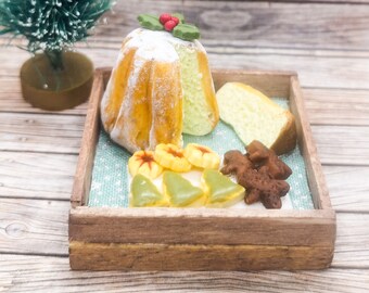 Miniature Pandoro, 1:12 scale Christmas cake, miniature cake, dollhouse food, realistic food, miniature scenery