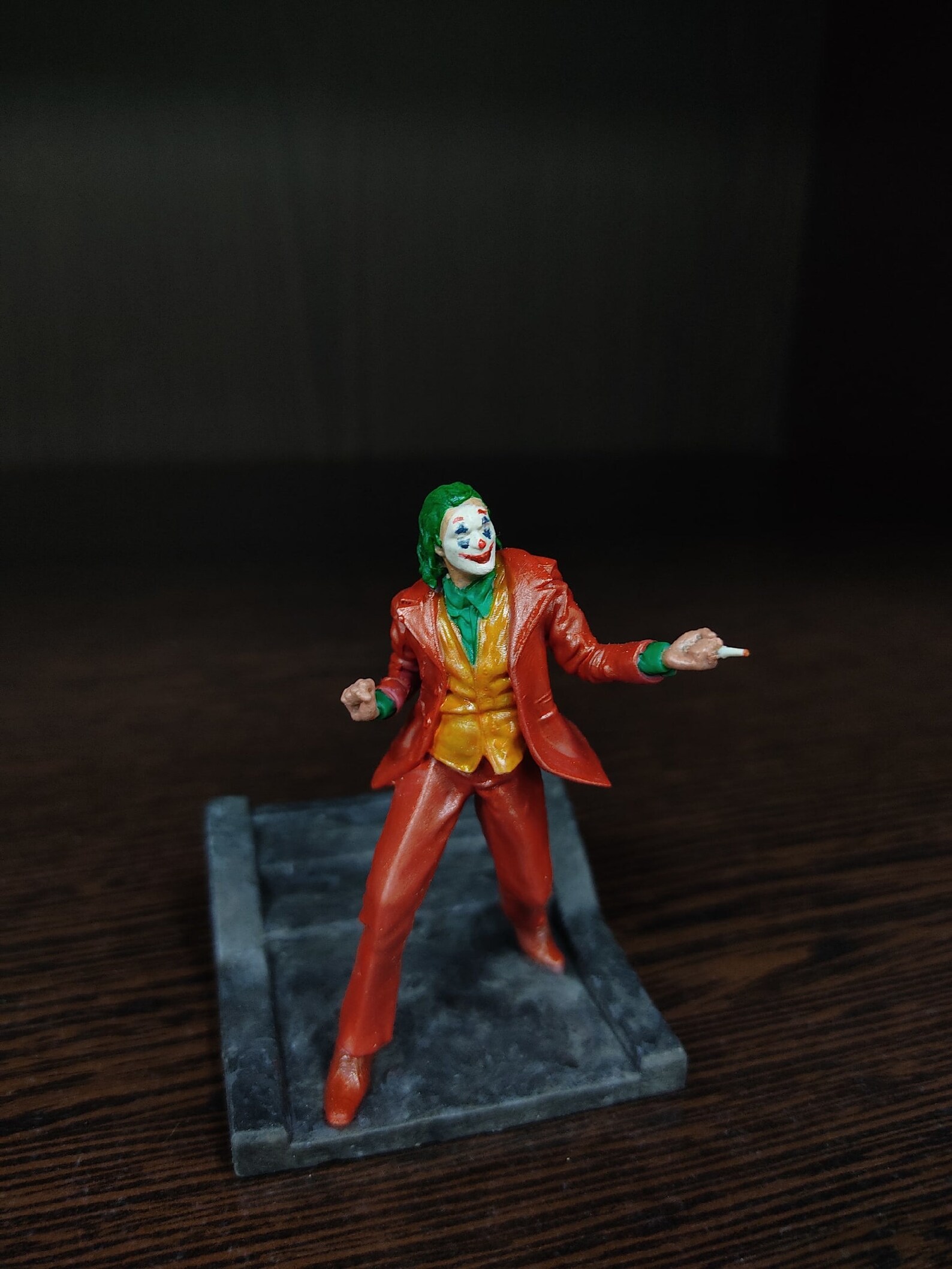 joaquin phoenix figure