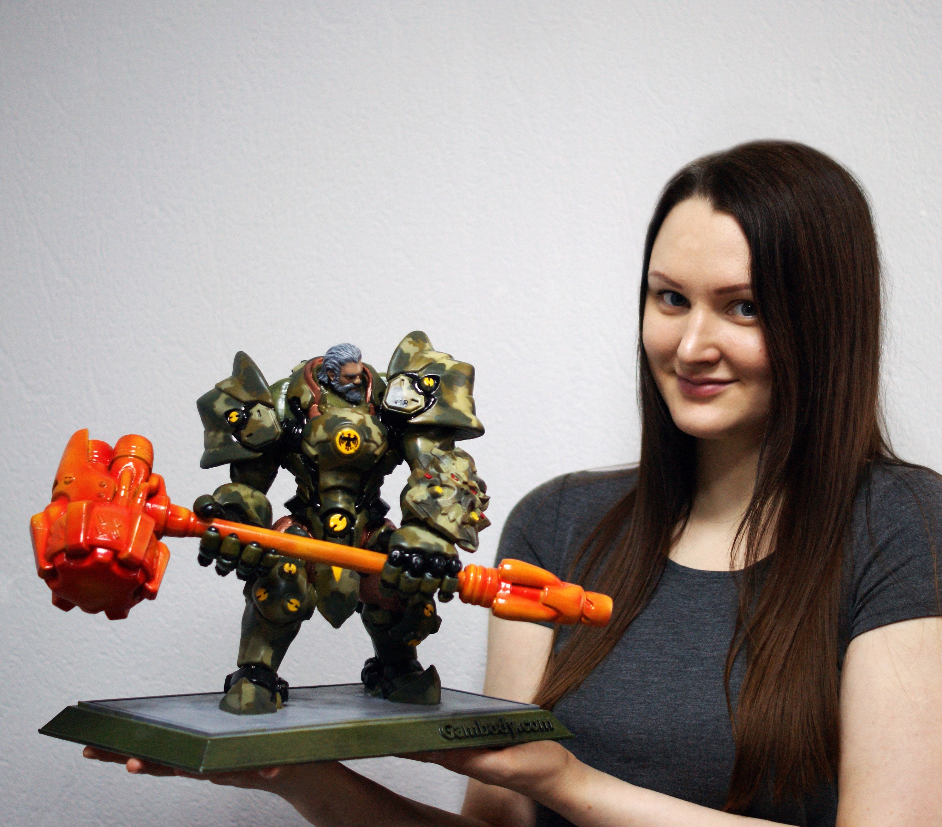 Reinhardt Overwatch Sculpture 32 Mm Miniature