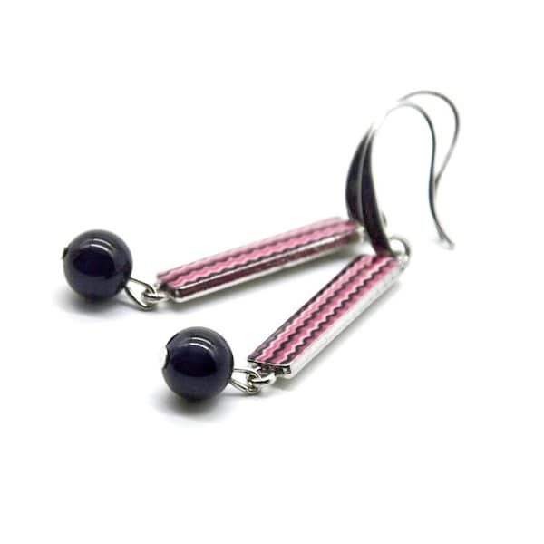 Allergiker Ohrringe mit Messing Ohrhaken, Lange Ornament Stäbchen in rosa & schwarz mit Onyx Perle, schöne Geschenkideen Muttertag Mama, Oma