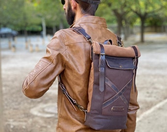 Rainy and wet days backpack, multifunctional messenger backpack, waxed canvas and leather backpack for field trips.