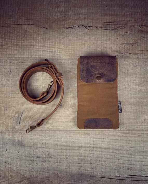 Waxed canvas cell phone case, waxed belt cell phone case, waxed hanging cell phone case