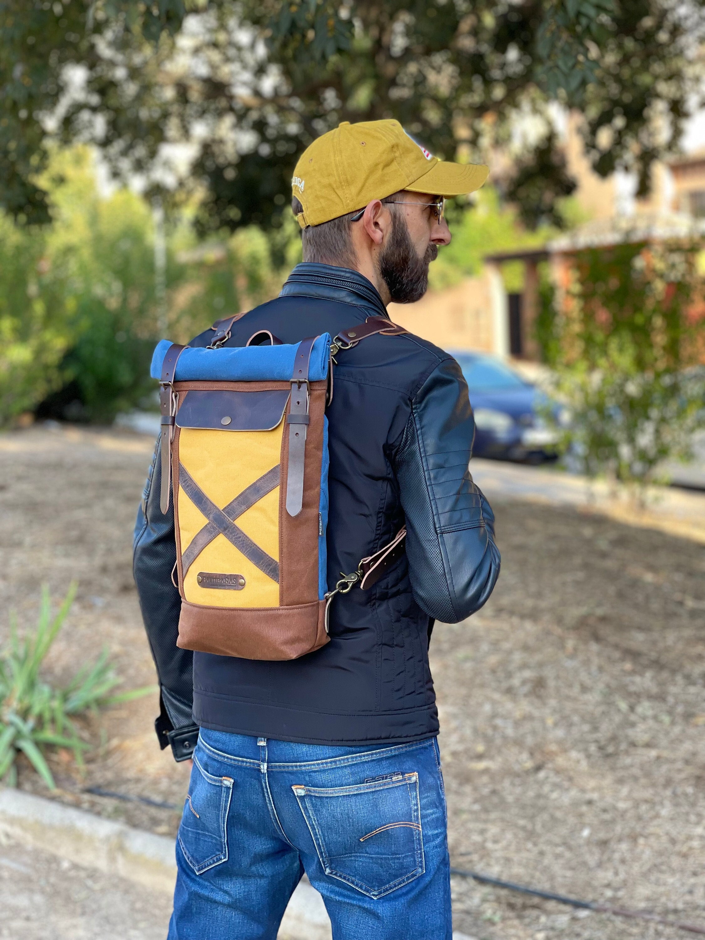 Mochila pequeña para salidas al campo, mochila de viaje de lona y piel, mochila encerada para uso diario.