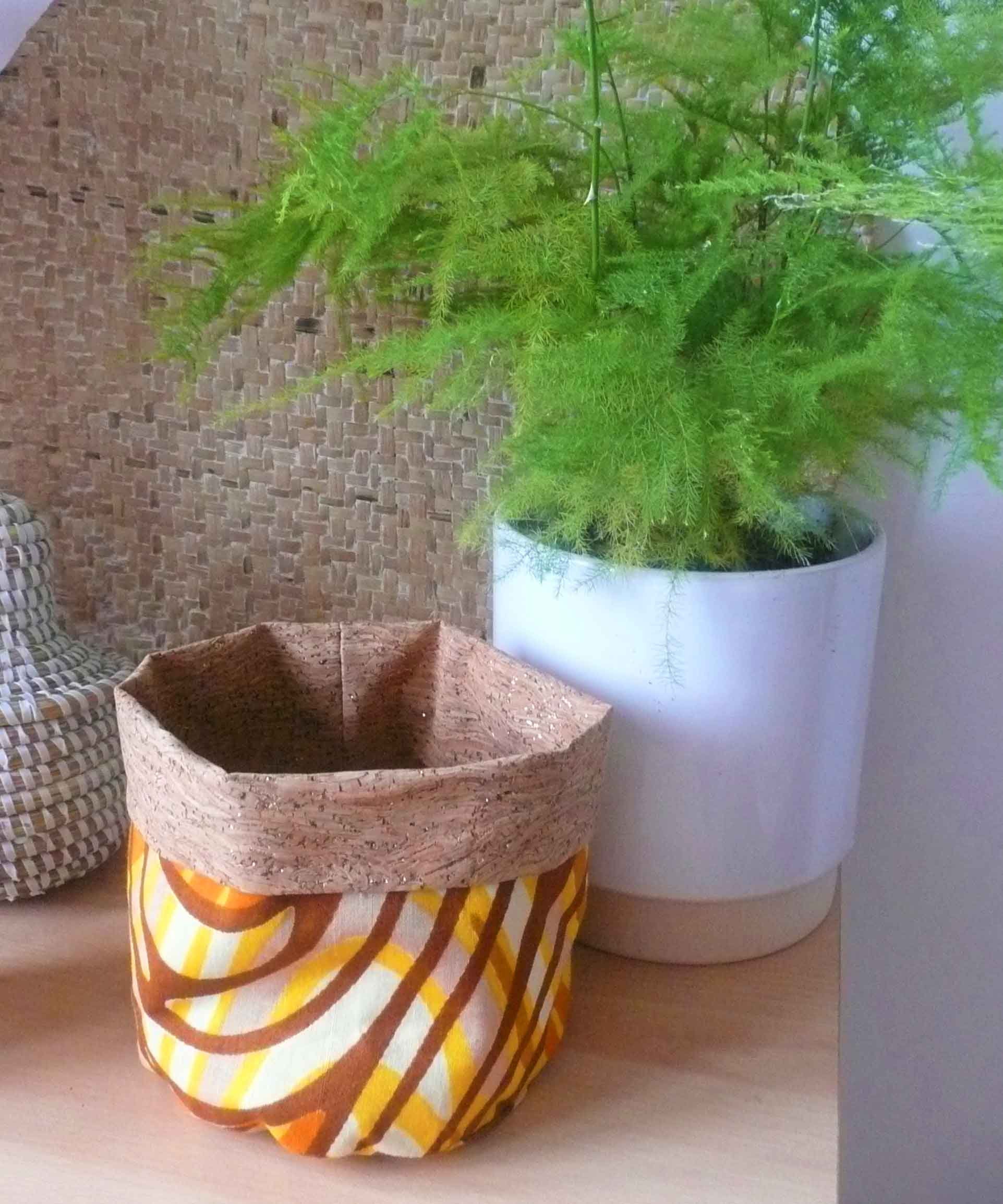 Petit Cache Pot ou Panier de Rangement Décoratif - Diam 11.5 cm Wax et Liège Pailleté Idée Cadeau