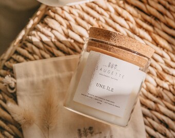 An Island - Handcrafted scented candle made with natural soy wax