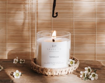 Baunilha - Vela perfumada artesanal feita com cera de soja natural.