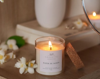 Flor de Jasmim - Vela perfumada artesanal feita com cera de soja natural
