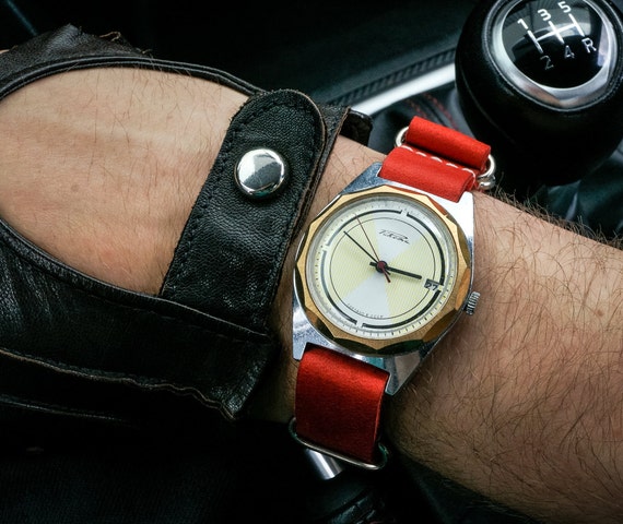 Soviet watch," RAKETA '' calendar watch, vintage … - image 1