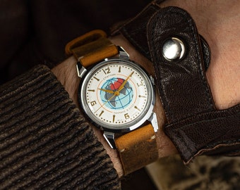 Reloj Kirovskie Satellite vintage: Reloj de pulsera mecánico de la URSS de los años 50