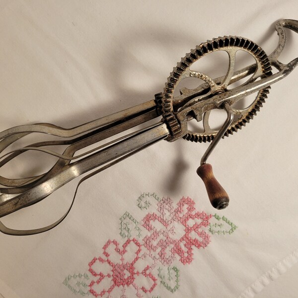 Vintage Taplin Rotary Egg Beater Made in USA 1908