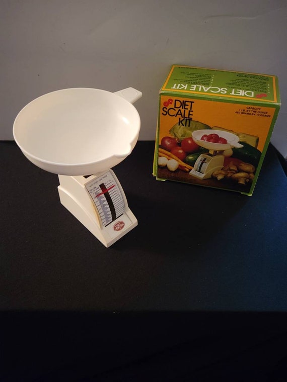 Food and Drink Diet Scale Kit, Vintage With Calorie Counter Booklet 