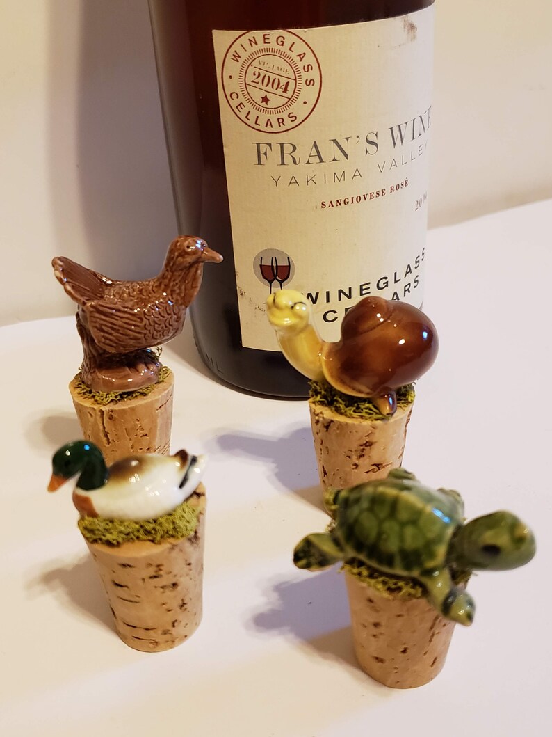 Bottle Stoppers, Decorative Wine Bottle Corks, Ceramic Frogs, Lighthouse, Farm Animals Bottle