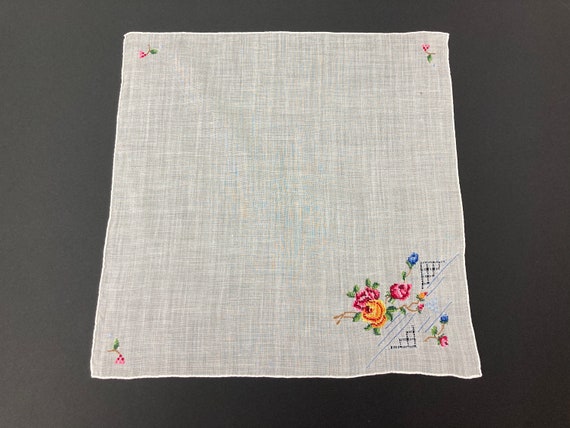 ROSES EMBROIDERED HANDKERCHIEF / with drawn threa… - image 2