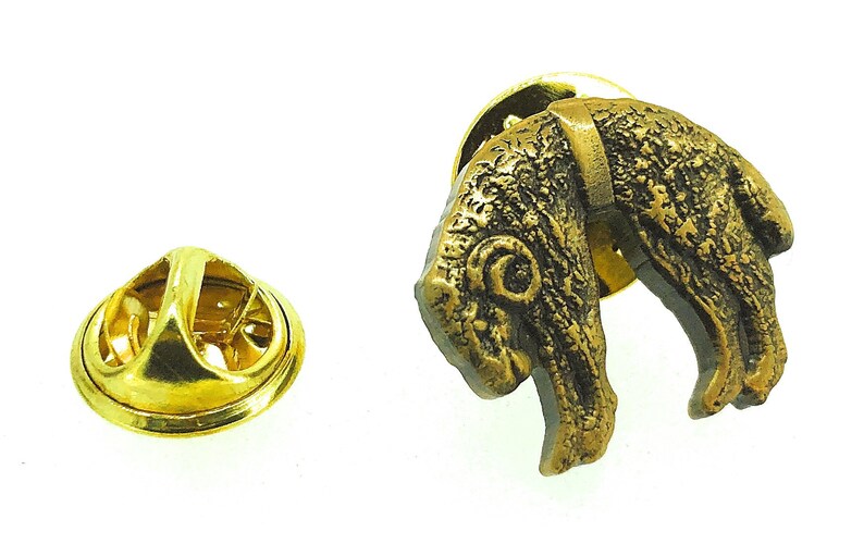 Toison d\u00f2r Cavalry Order Lapel Pin