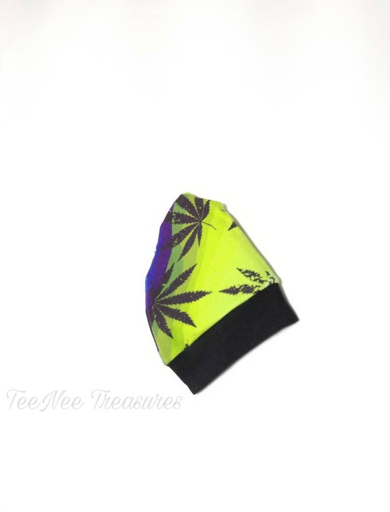 Mary Jane Marijuana Hat 420 style Womens Beanies Mens Winter Hats Weed Apparal Marijuana Leaf Pot Hat Green and Black Hat
