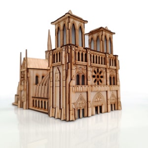 Miranelli Puzzle 3D Cattedrale Notre Dame, Modello 3D da Assemblare - Kit di Costruzione in Legno Tagliato al Laser - Eco-Friendly 142 Pezzi
