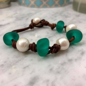 Aqua Seaglass and Freshwater Pearl Bracelet