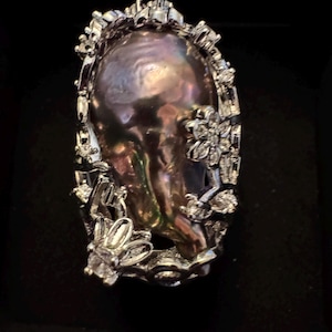 STUNNING Huge Black Iridescent Pearl Ring