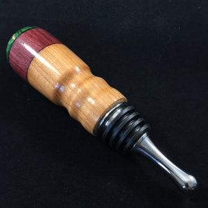 Custom made bottle stopper