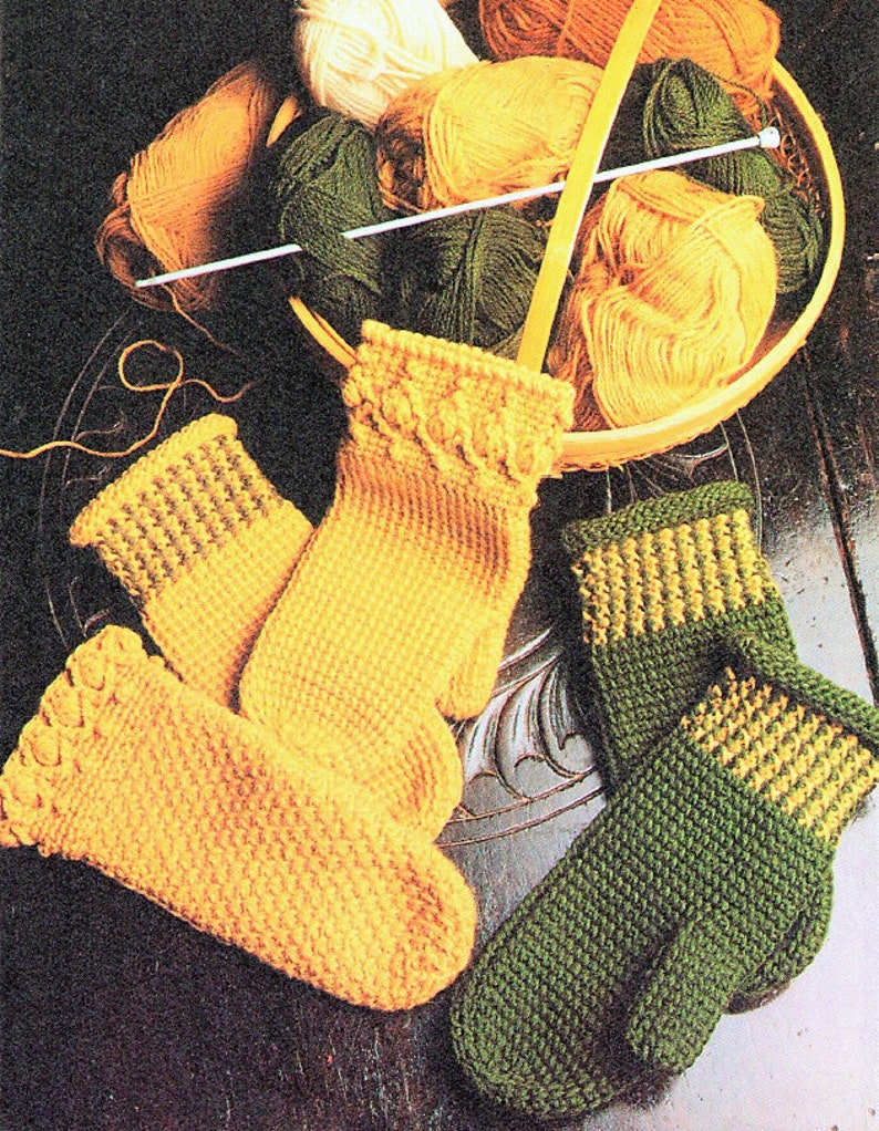 Ladys Mittens. Vintage Crochet Pattern