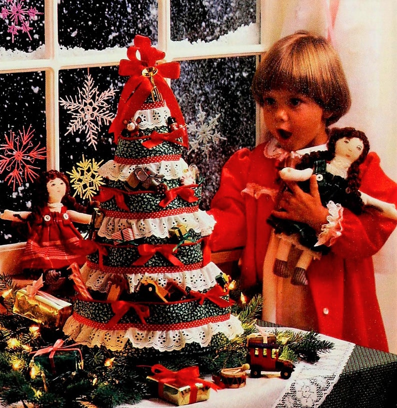 Vintage Christmas Sewing Pattern 18 Calico Fabric Advent Tree Centerpiece PDF Instant Digital Download Holiday Calendar Tabletop Tree E1