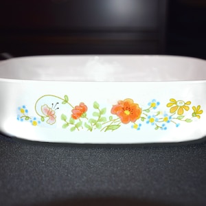 Vintage Corning Wildflower Casserole A-8-B, 1970s Microwave and Oven Dish 8.5-Inch
