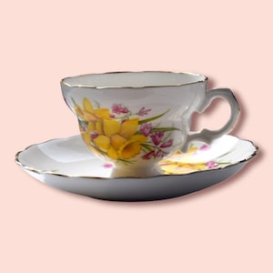 Rare Clare Bone China Yellow Daffodil Tea Cup, Floral Modern Porcelain English Teacup