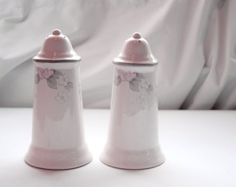 Vintage Pfaltzgraff Wyndham, Ceramic Salt & Pepper Shakers, Stoneware Dinnerware, Cute Salt and Pepper Shakers, Large Salt Shaker