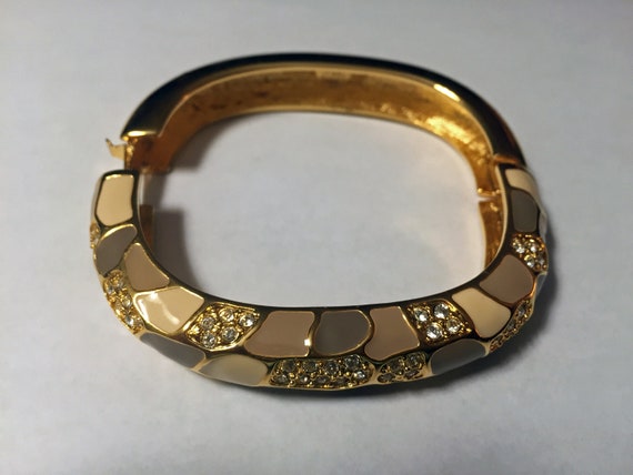 Joan Rivers Bracelet Elegant Guilloche Bracelet