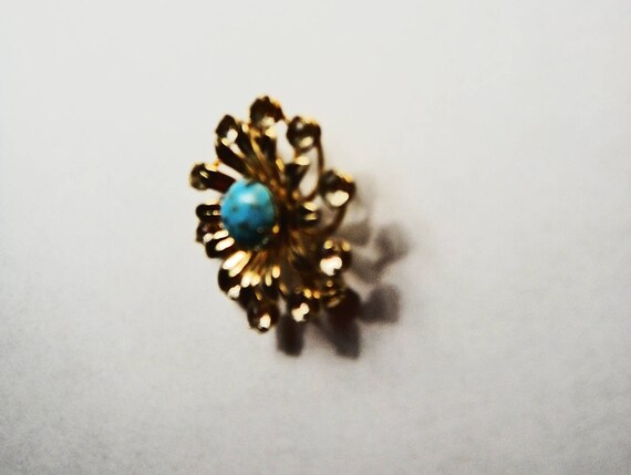 Turquoise Starburst Brooch Bordered with Crystals… - image 5