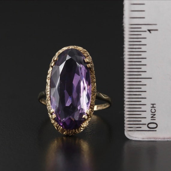 Victorian Amethyst 9K Gold Ring with Floral Detail - image 3