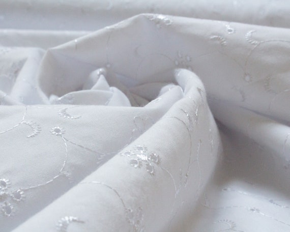 Broderie Anglais in White