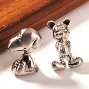 Tiradores de tocador de Snoopy de dibujos animados, tiradores de cajón para niños, perilla de manija de armario de cocina de plata cepillada, perillas para muebles, Hardware Chic de Mickey