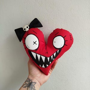Liebe ist ein Monster!