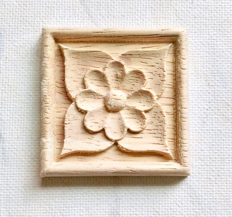 wood onlay furniture decoration furniture embellishment 4 pcs Rosette applique wood carving wood embellishment 5cm wood rosette