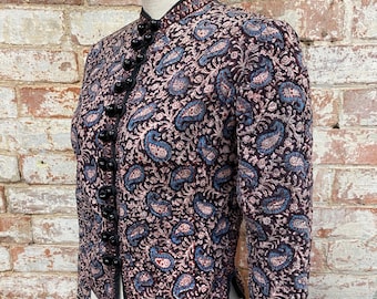Chaqueta acolchada vintage Phool de algodón con estampado de bloques indios (talla XS, 91 cm)