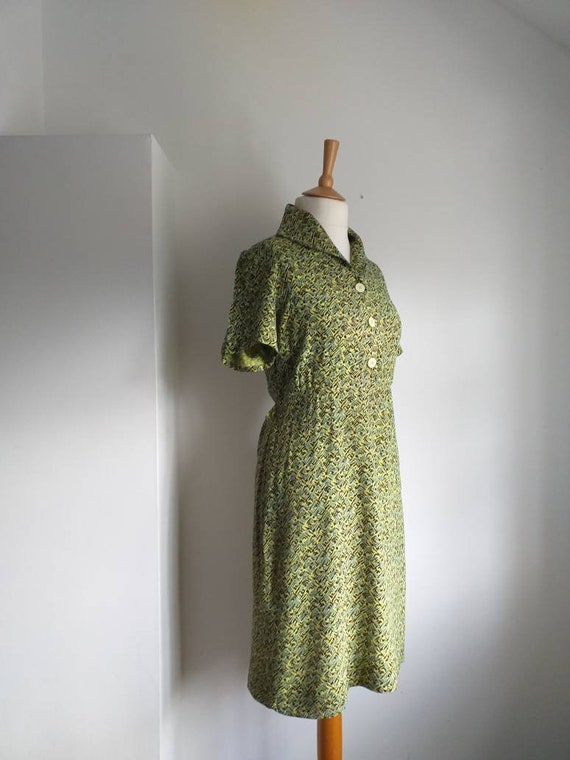 1940s 1950s  Dress Lime Green Geometric Print  39" - image 4